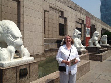 Robin outside the Shanghai Museum