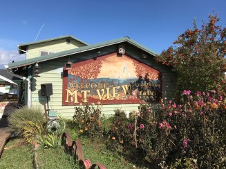 Mount View Orchards farm stand