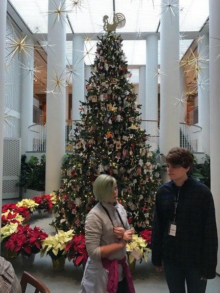 Annika and Sophia with the Christmas tree at the Williamsburg museum. Note the treetop ornament.