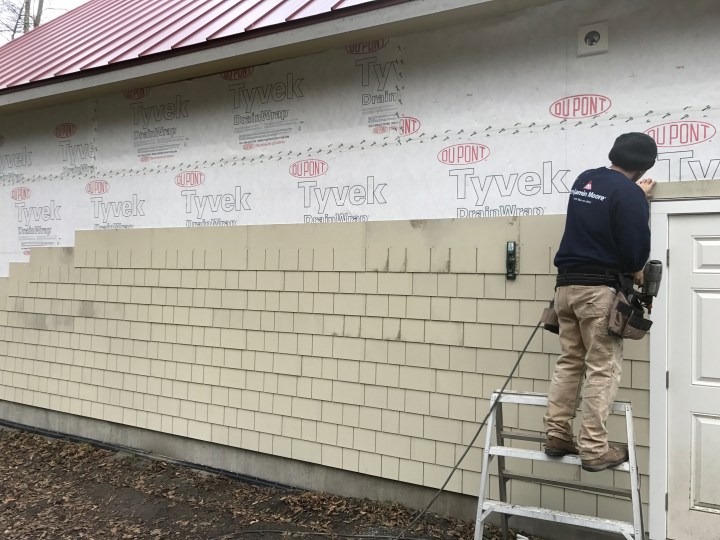Siding going on the back of the garage
